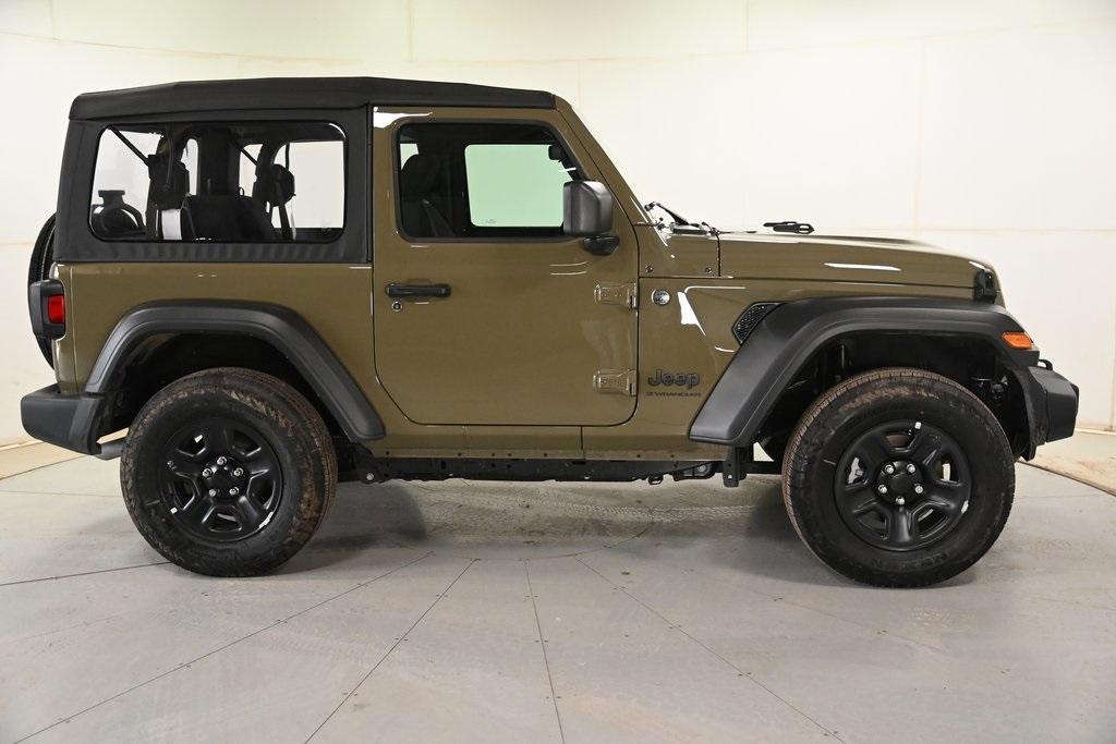 new 2025 Jeep Wrangler car