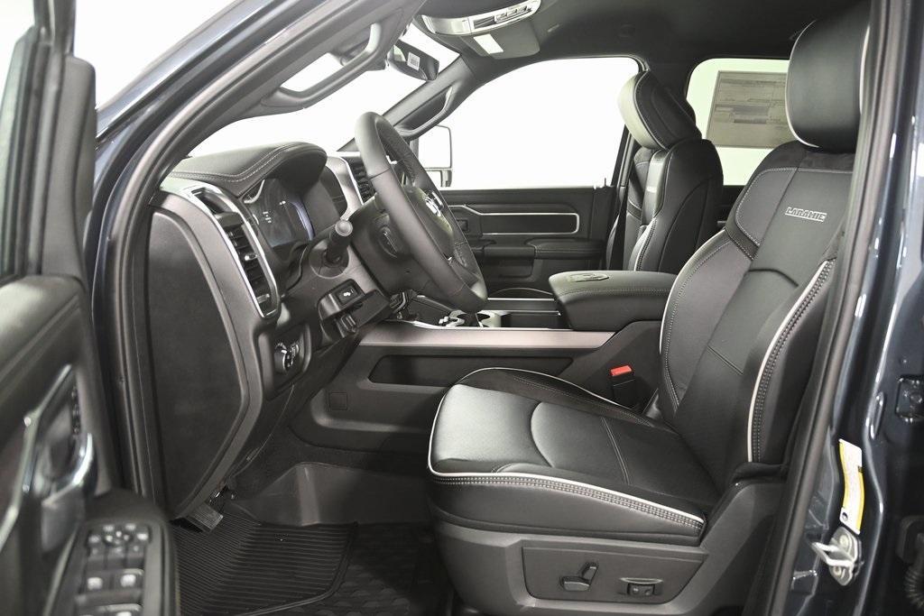 new 2025 Ram 3500 car