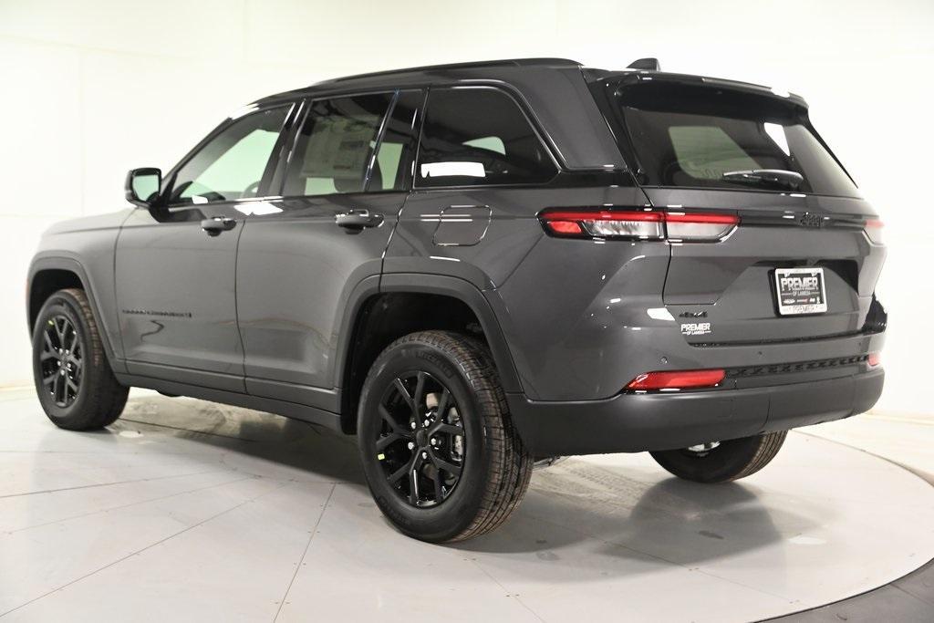 new 2025 Jeep Grand Cherokee car, priced at $42,877