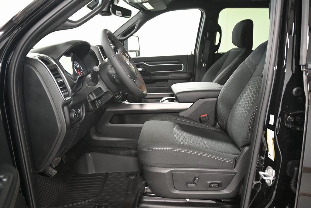 new 2025 Ram 2500 car, priced at $71,614