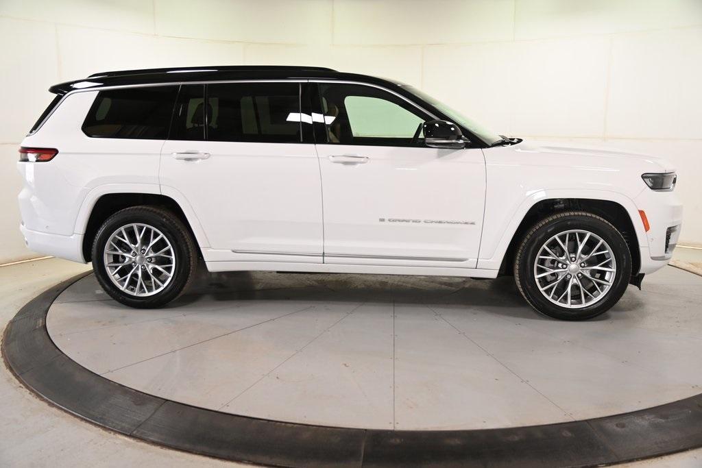 new 2025 Jeep Grand Cherokee L car