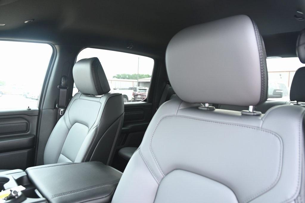 new 2025 Ram 1500 car