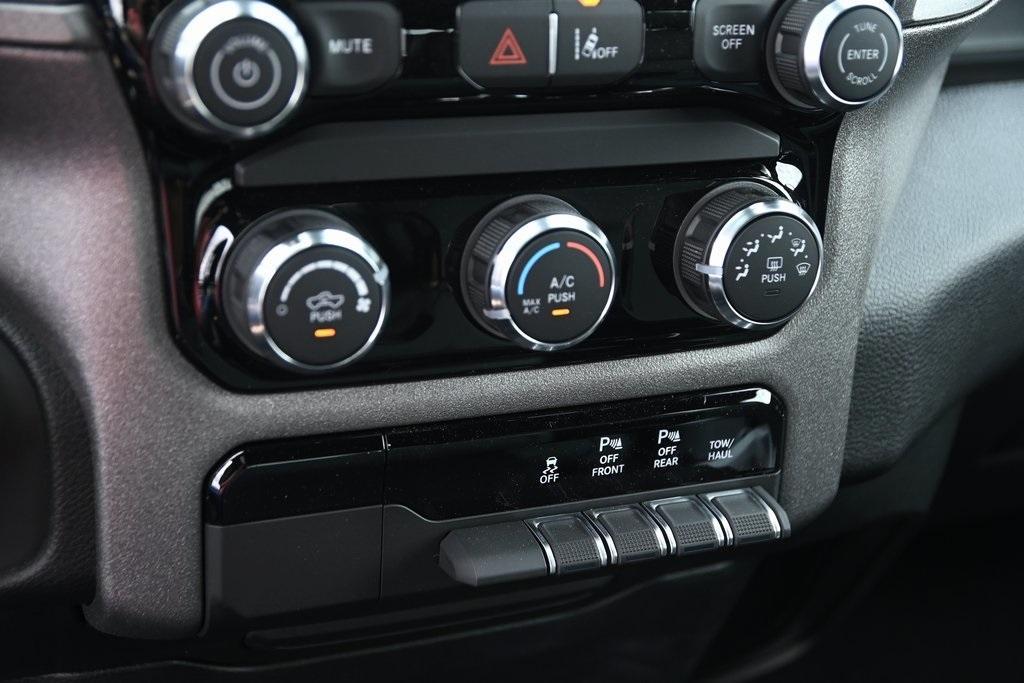 new 2025 Ram 1500 car