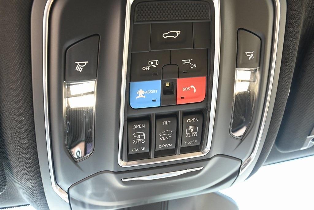 new 2025 Jeep Grand Cherokee L car, priced at $60,316