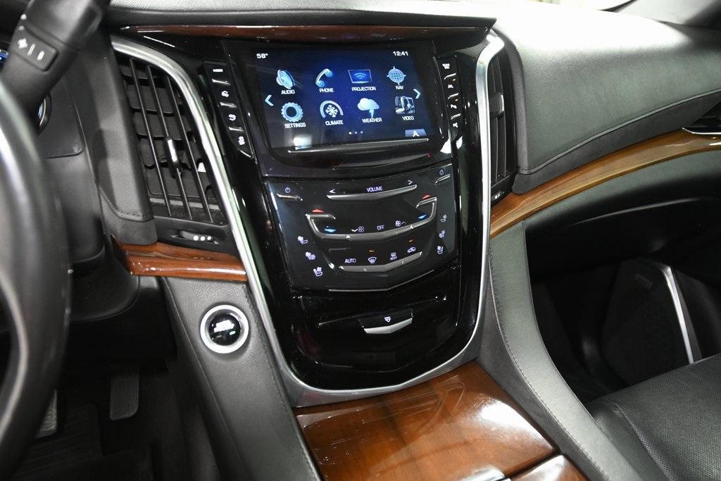 used 2020 Cadillac Escalade ESV car, priced at $39,451