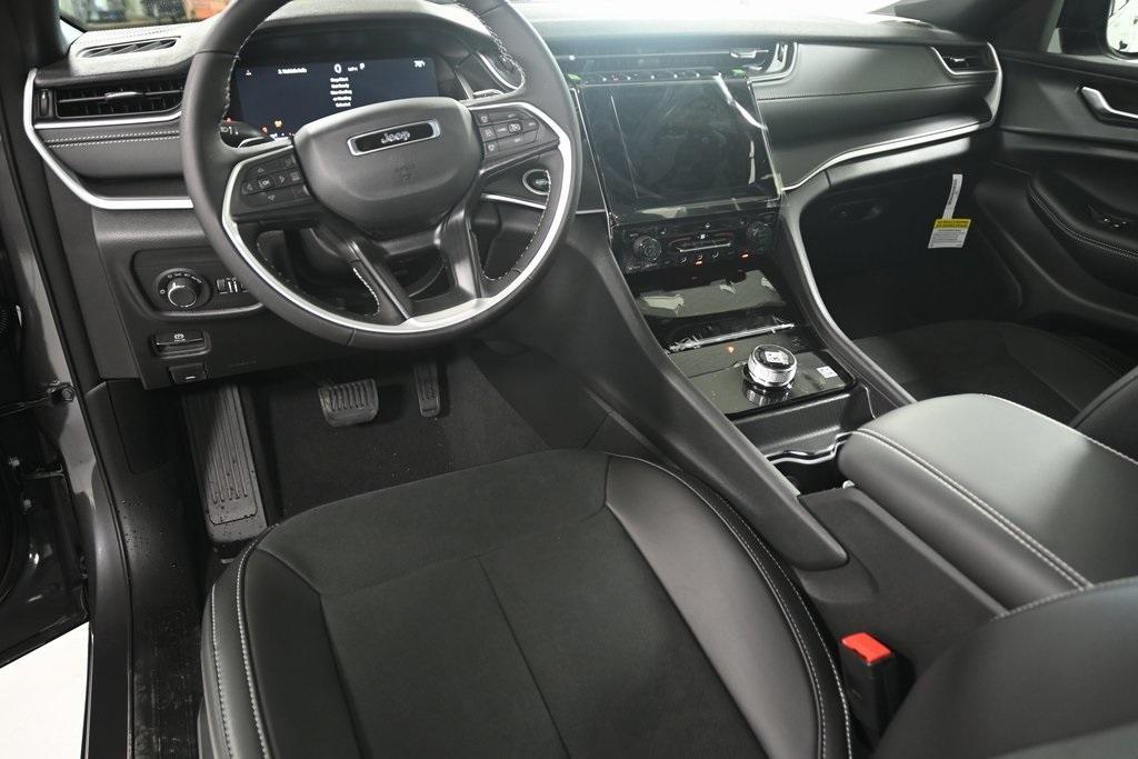 new 2025 Jeep Grand Cherokee L car, priced at $42,330
