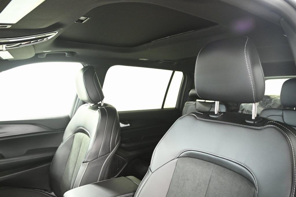 new 2025 Jeep Grand Cherokee L car, priced at $42,330