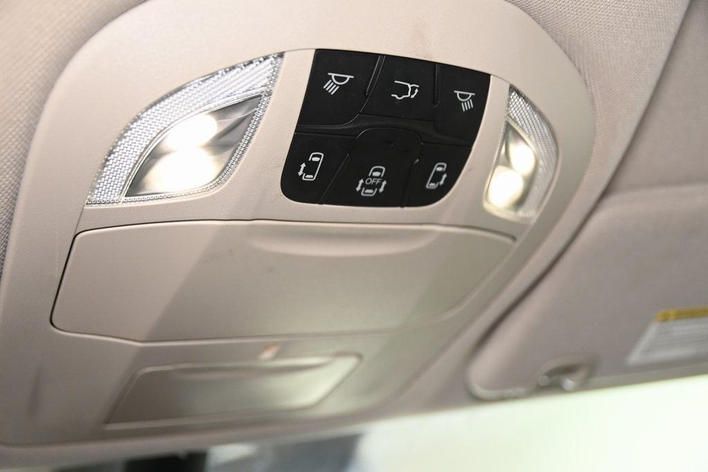 used 2023 Chrysler Pacifica car, priced at $25,395