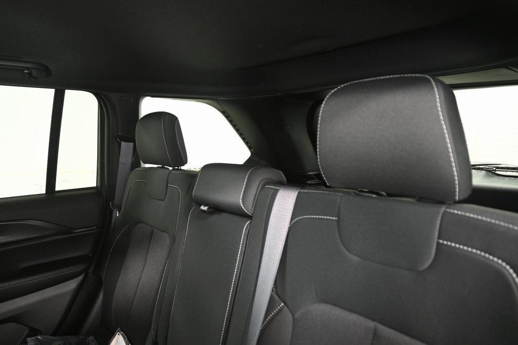 new 2025 Jeep Grand Cherokee car, priced at $35,743