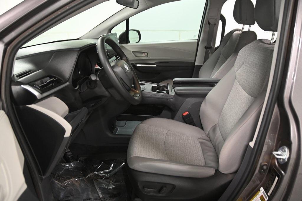 used 2024 Toyota Sienna car, priced at $39,797