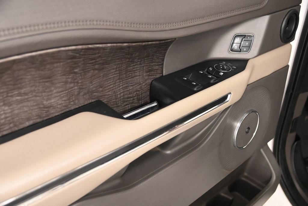used 2018 Ford Expedition car