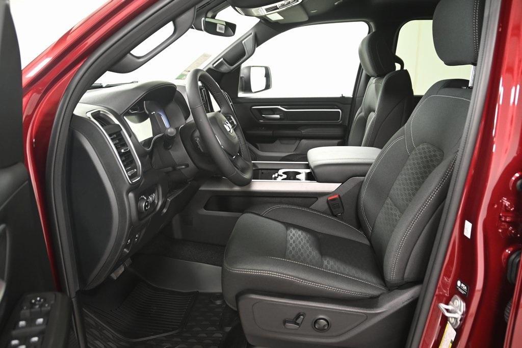 new 2025 Ram 1500 car, priced at $52,432