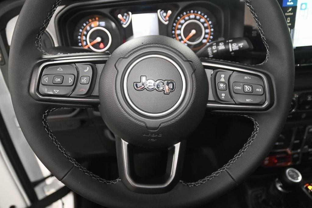 new 2025 Jeep Wrangler car, priced at $47,495