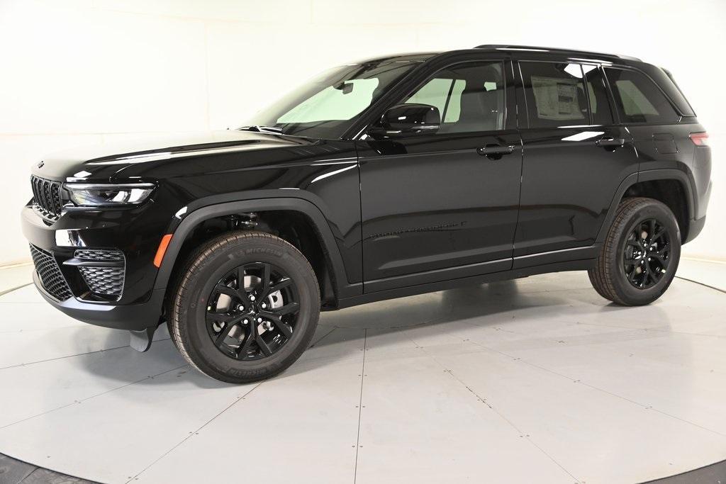 new 2025 Jeep Grand Cherokee car