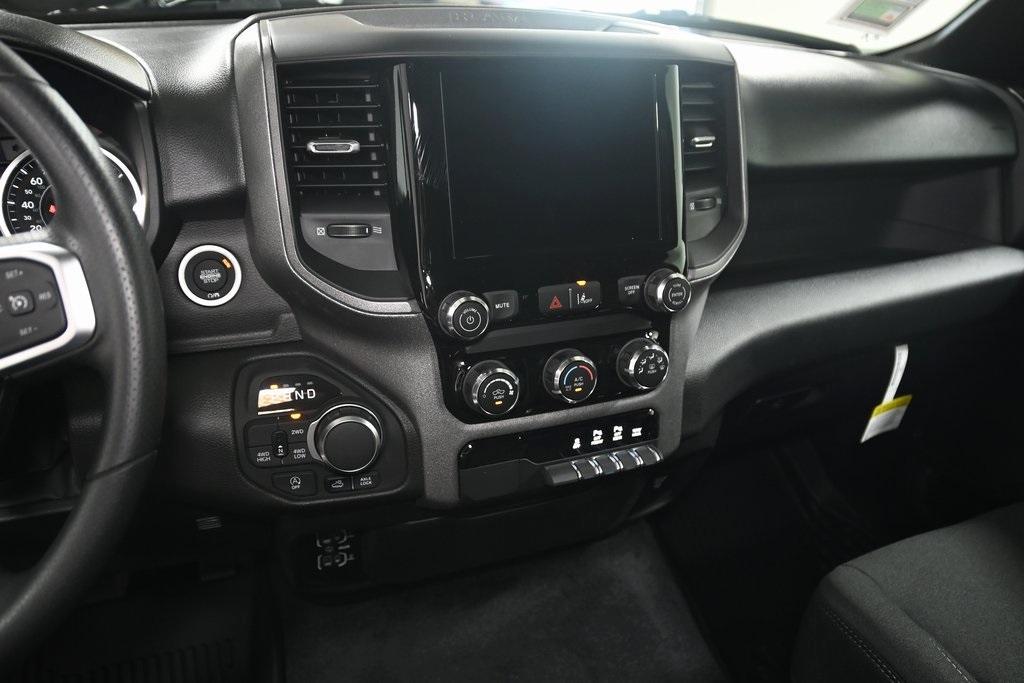 new 2025 Ram 1500 car, priced at $49,615