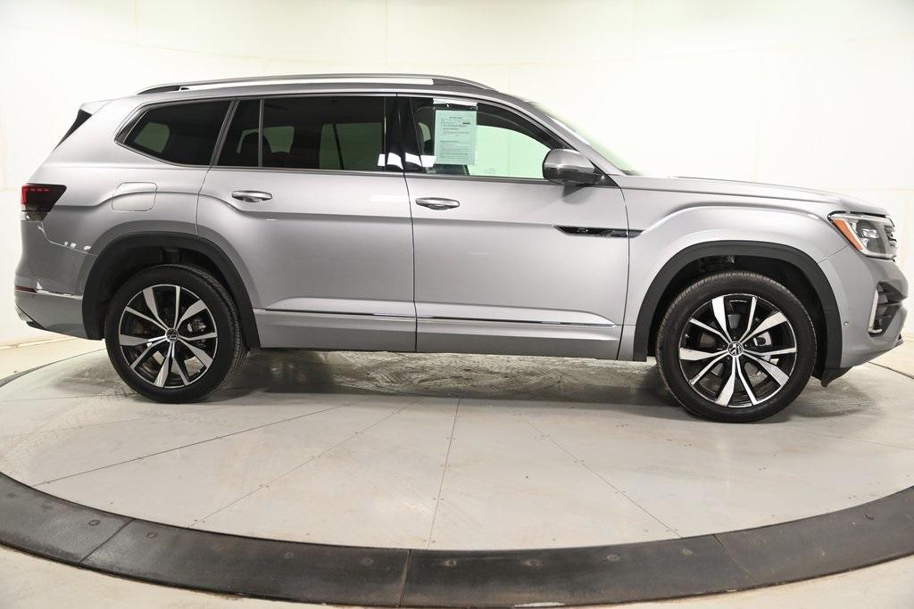 used 2024 Volkswagen Atlas car, priced at $42,598