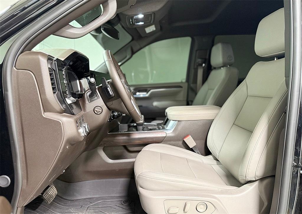 used 2024 GMC Sierra 1500 car, priced at $50,518