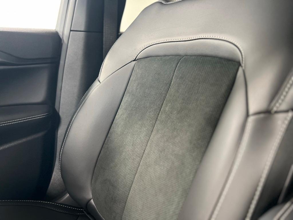 new 2025 Jeep Grand Cherokee L car, priced at $44,072