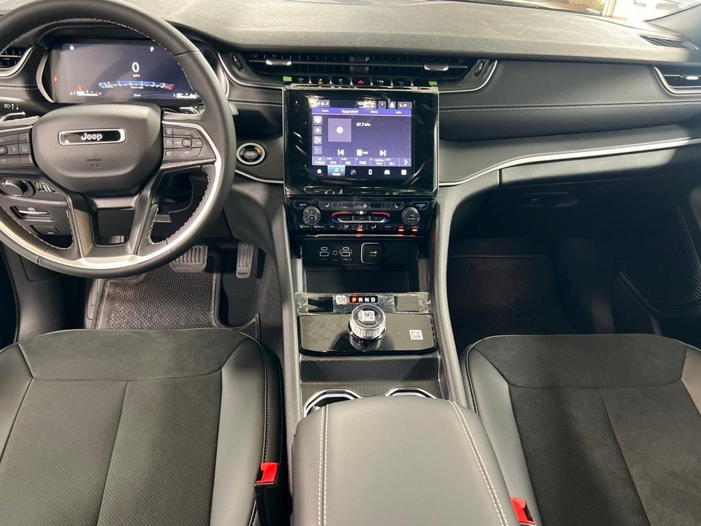new 2025 Jeep Grand Cherokee L car, priced at $44,072