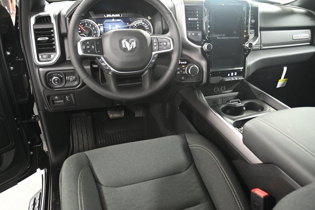 new 2025 Ram 1500 car, priced at $53,122