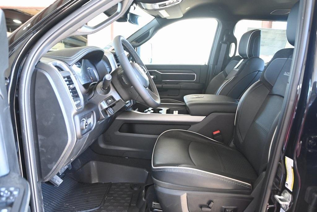 new 2025 Ram 3500 car