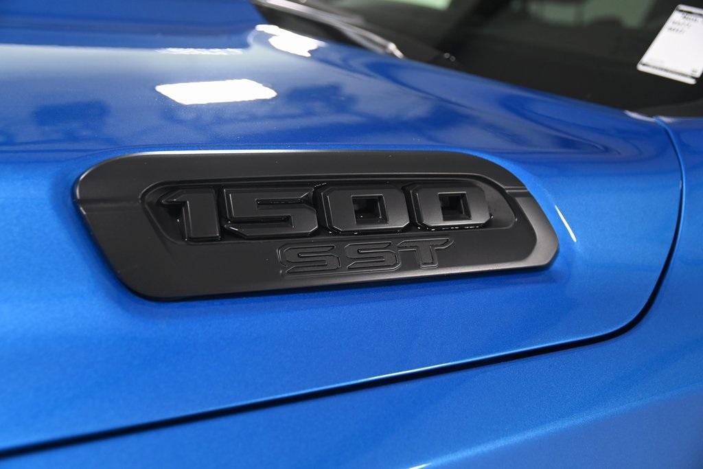 new 2025 Ram 1500 car
