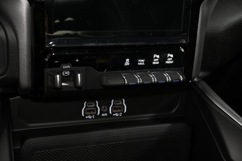 new 2025 Ram 2500 car