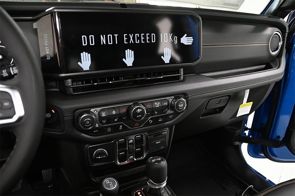 new 2025 Jeep Wrangler car, priced at $53,503