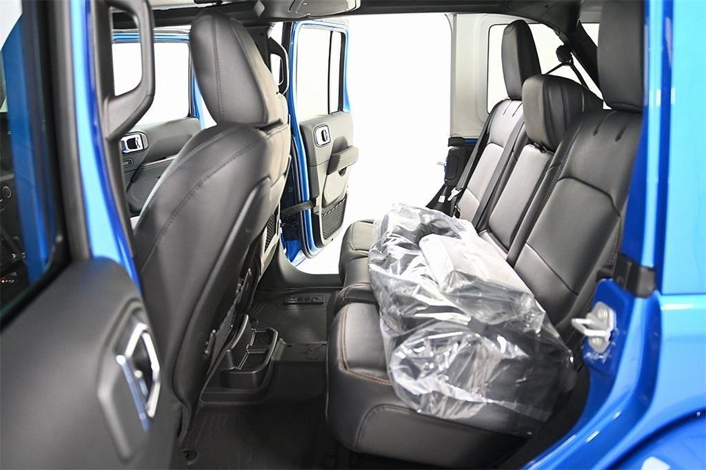 new 2025 Jeep Wrangler car, priced at $53,503