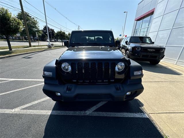 used 2020 Jeep Gladiator car, priced at $29,327