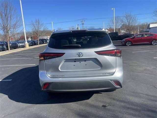 used 2020 Toyota Highlander car, priced at $31,815