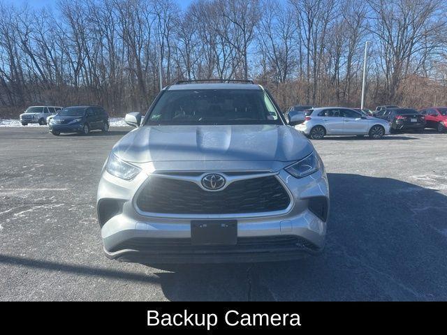 used 2021 Toyota Highlander car, priced at $28,774