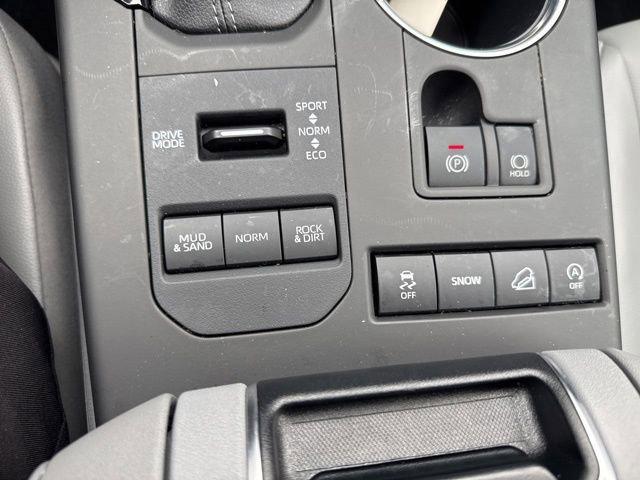 used 2022 Toyota Highlander car, priced at $36,878