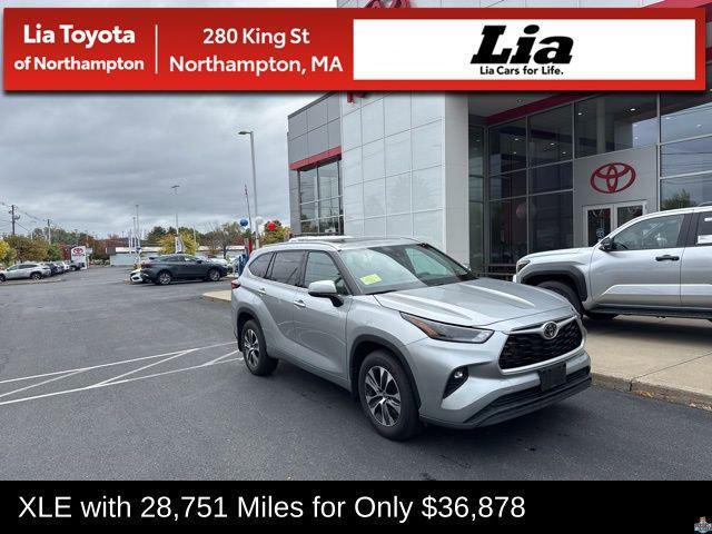 used 2022 Toyota Highlander car, priced at $36,878