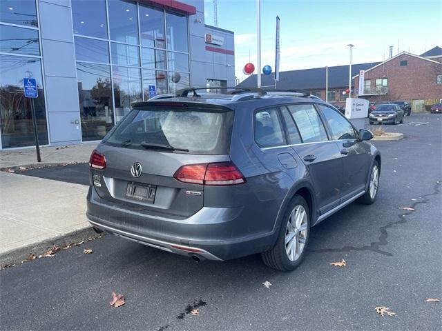 used 2019 Volkswagen Golf Alltrack car, priced at $23,312