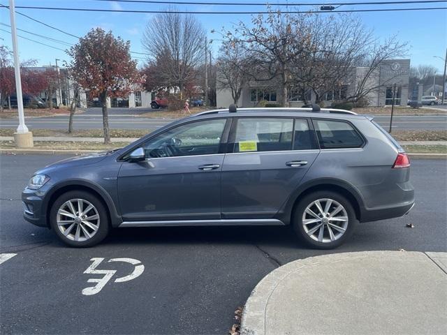 used 2019 Volkswagen Golf Alltrack car, priced at $23,312