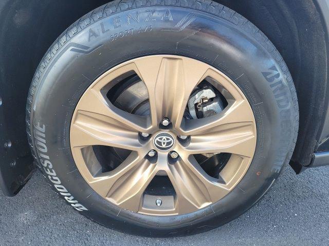 used 2023 Toyota Highlander Hybrid car, priced at $41,778