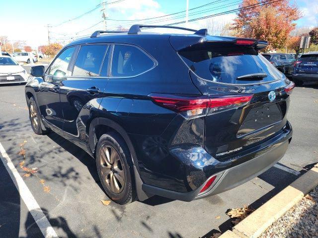 used 2023 Toyota Highlander Hybrid car, priced at $41,778