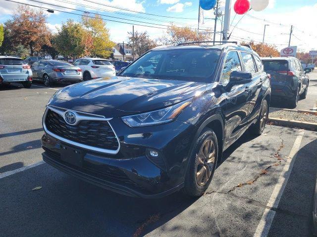 used 2023 Toyota Highlander Hybrid car, priced at $41,778
