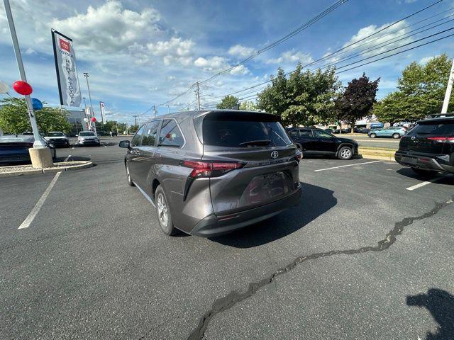 used 2022 Toyota Sienna car, priced at $36,887