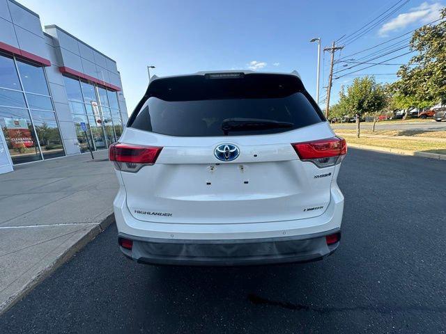used 2019 Toyota Highlander Hybrid car, priced at $33,787