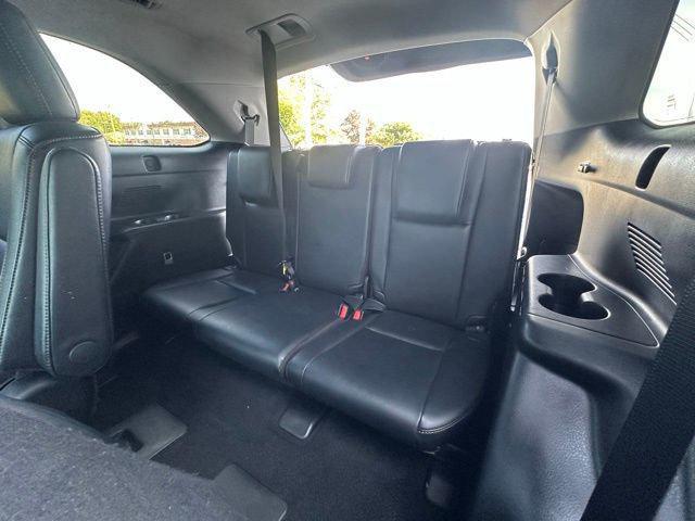 used 2019 Toyota Highlander Hybrid car, priced at $33,787