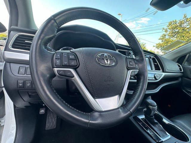 used 2019 Toyota Highlander Hybrid car, priced at $33,787