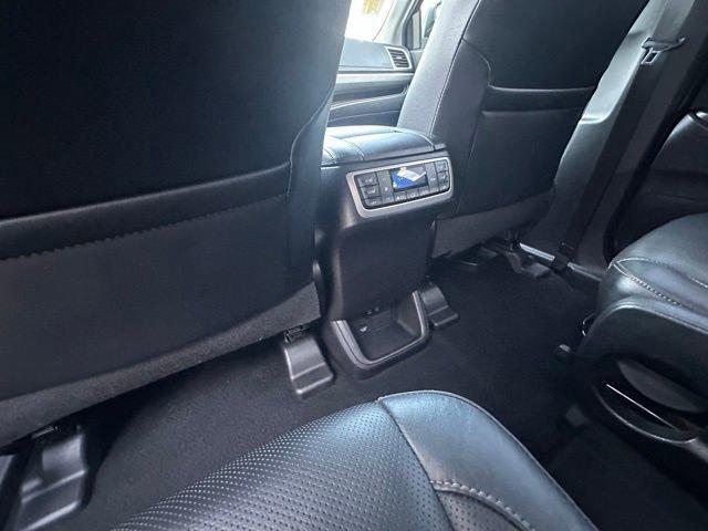 used 2019 Toyota Highlander Hybrid car, priced at $33,787