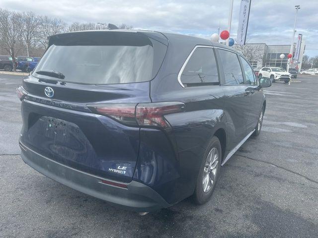 used 2024 Toyota Sienna car, priced at $42,922