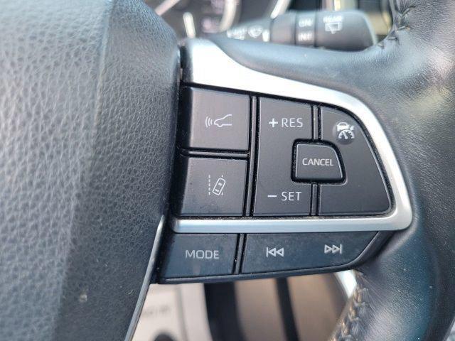 used 2022 Toyota Highlander car, priced at $33,887