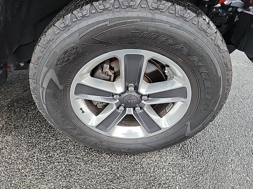 used 2018 Jeep Wrangler Unlimited car, priced at $26,495