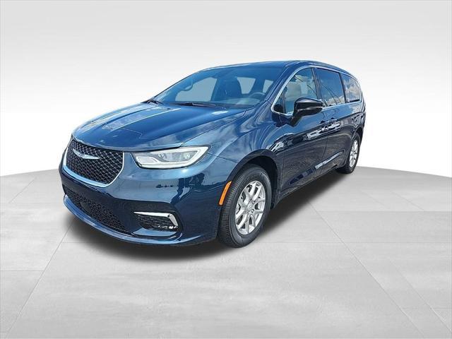new 2025 Chrysler Pacifica car, priced at $43,112