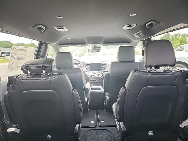 new 2025 Chrysler Pacifica car, priced at $43,112