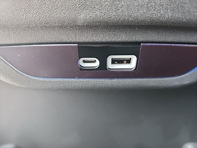 new 2025 Chrysler Pacifica car, priced at $43,112